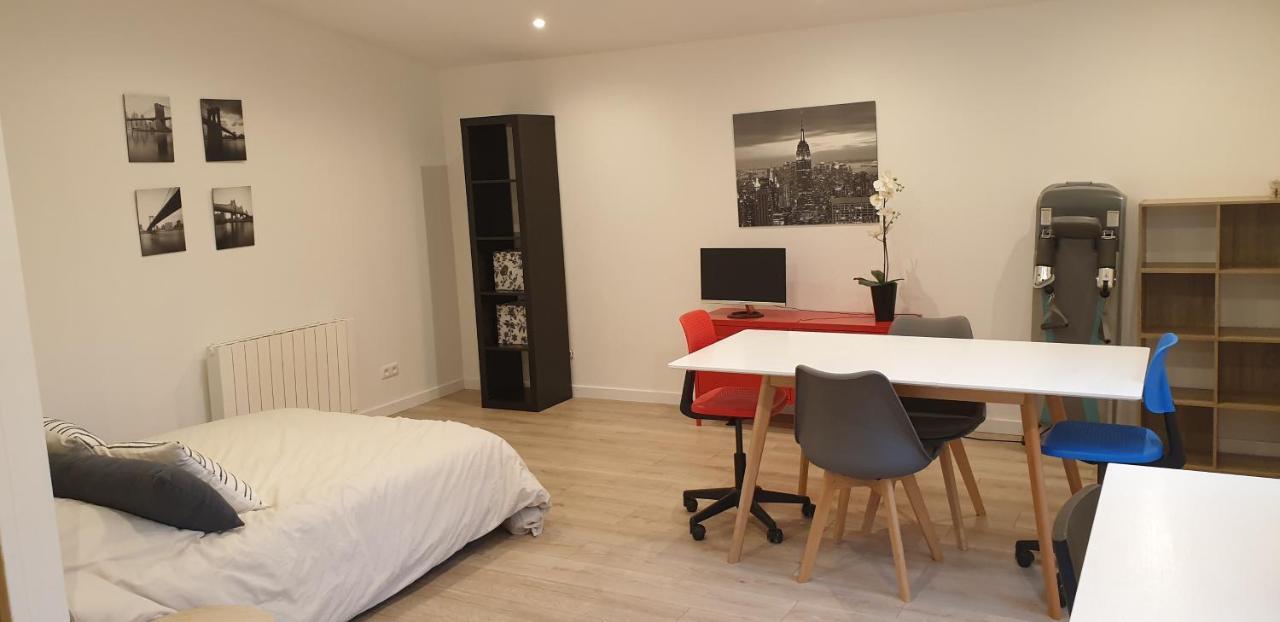 Adorable 25m² Très Calme Avec Parking Appartement *