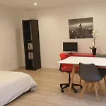 Adorable Studio 25M² Tres Calme Avec Parking
